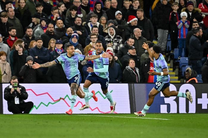 Arsenal berhasil mencuri tiga poin dari lawatannya ke markas Crystal Palace pada pekan ke-17 Liga Inggris 2024-2025, Minggu (22/12/2024) dini hari WIB.