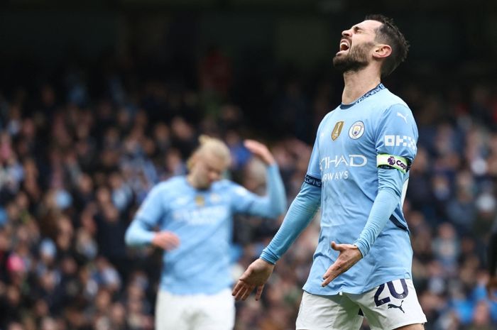 Reaksi Bernardo Silva dalam pertandingan Man City vs Everton pada lanjutan Liga Inggris di Etihad Stadium (26/12/2024).