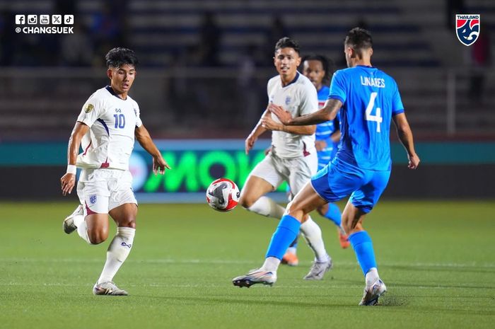 Suasana pertandingan semifinal leg pertama ASEAN Cup 2024 antara Filipina Vs Thailand di Stadion Rizal Memorial, Manila pada Jumat (27/12/2024).