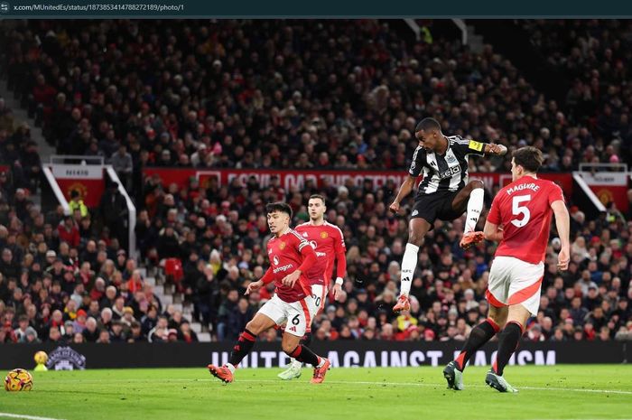 Manchester United kembali menelan kekalahan di Old Trafford dengan Newcastle United yang membuat mereka menutup tahun 2024 tanpa poin dan harus berada di urutan ke-14.