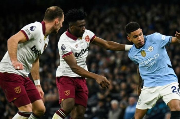 Savinho menciptakan satu assist dalam kemenangan 4-1 Manchester City atas West Ham United, Sabtu (4/1/2025) malam WIB.