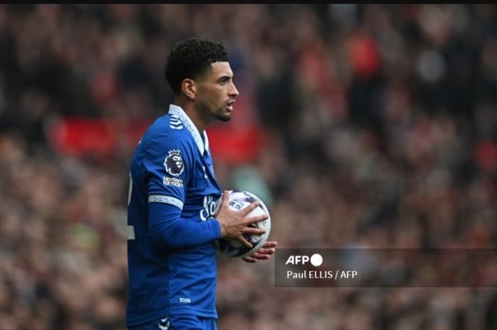 Ipswich Town mendatangkan Ben Godfrey dari Atalanta dan bisa jadi membuat nasib Elkan Baggott makin di ujung tanduk.