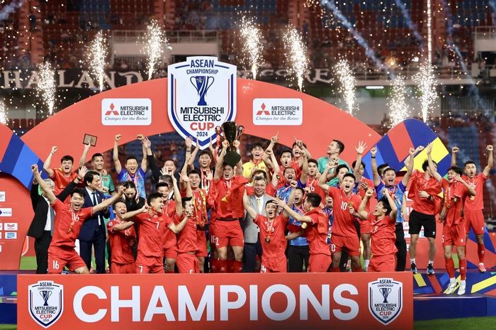 Timnas Vietnam juara ASEAN Cup 2024 usai mengalahkan Thailand dengan skor agregat 5-3.