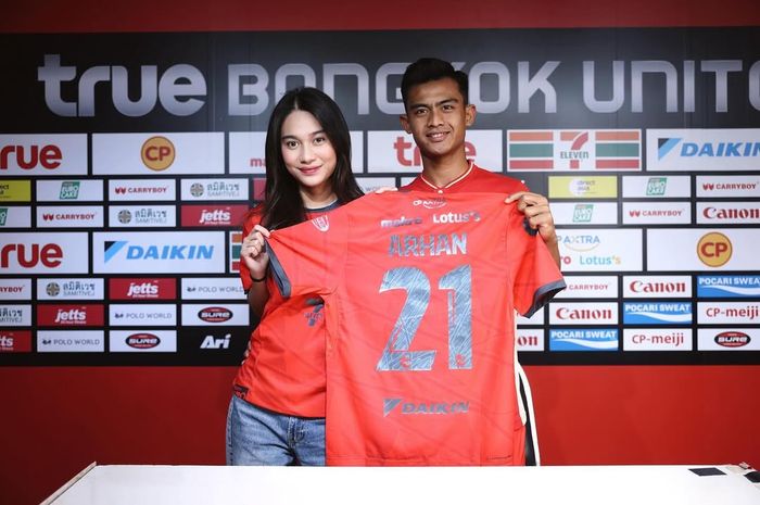 Pratama Arhan saat diumumkan bergabung bersama klub Liga Thailand, Bangkok United