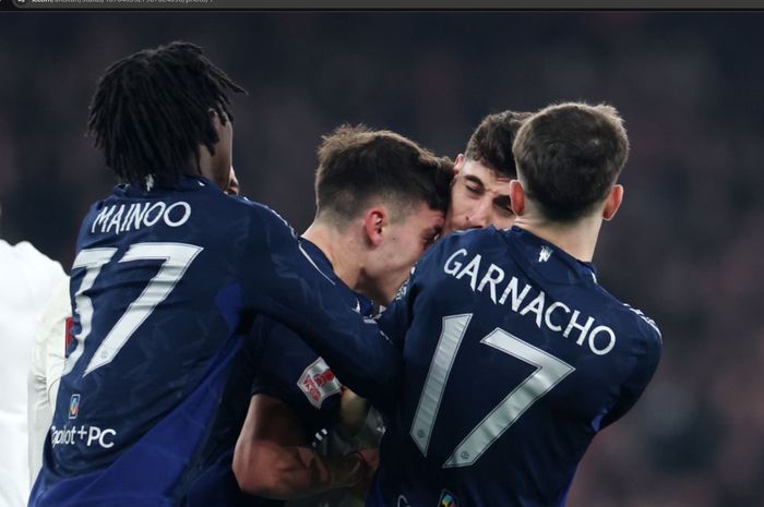 Karena ribut dan menanduk kepala Kai Havertz di ajang Piala FA, gelandang Manchester United bisa terkena sanksi.