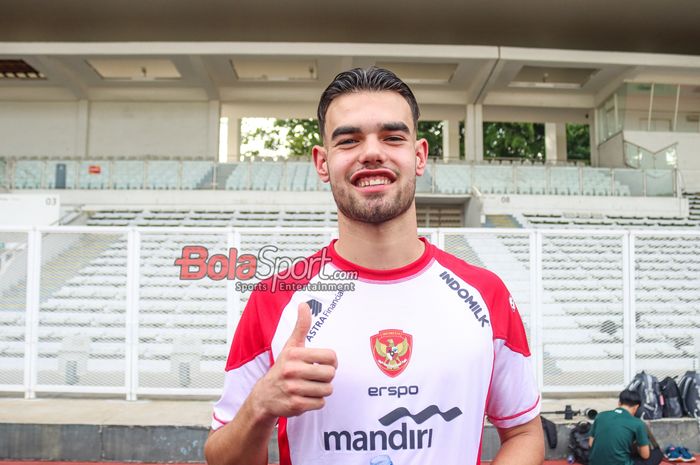 Jens Raven saat hadir dalam latihan timnas U-20 Indonesia di Stadion Madya, Senayan, Jakarta, Rabu (15/1/2025).