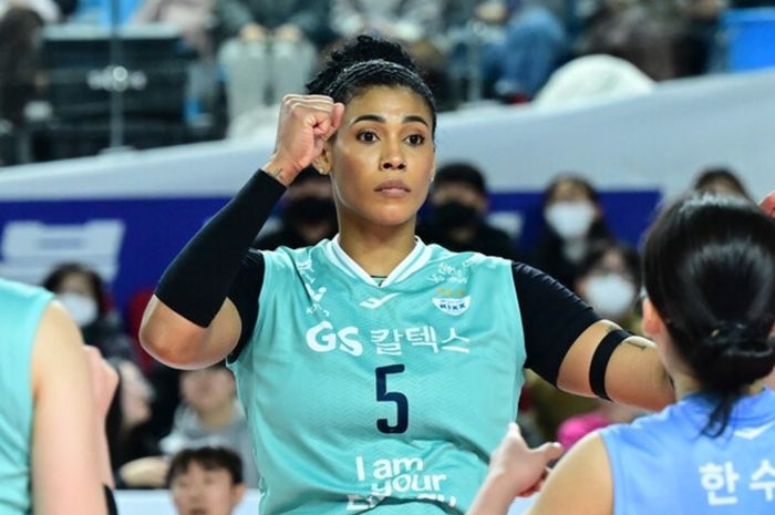 Opposite hitter GS Caltex Seoul KIXX, Gyselle Silva gendong tim sendirian saat jadi pencetak skor tertinggi di Liga Voli Korea 2024-2025.