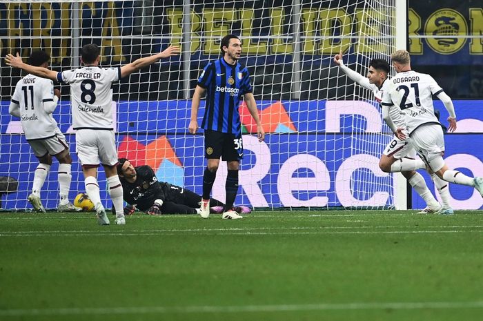 Momen gawang Inter Milan jebol oleh lesakan pemain Bologna, Santiago Castro pada laga yang bergulir di Stadion Giuseppe Meazza, Rabu (15/1/2025) atau Kamis dini hari WIB.