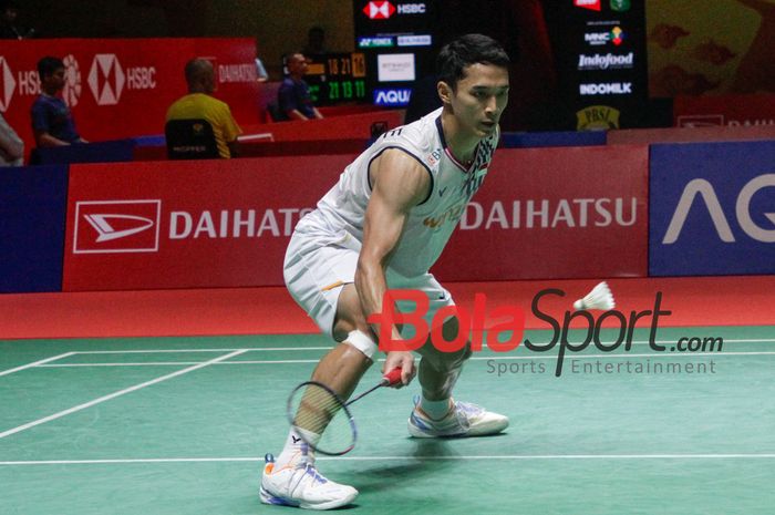 Tuah Kunlavut Vitidsarn Si Penakluk Raja Bulu Tangkis Dunia, Shi Yu Qi belum berhasil dibuyarkan oleh Jonatan Christie pada final Indonesia Masters 2025.