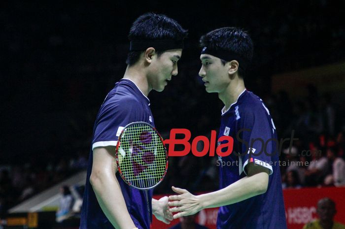 Ganda Putra Korea Selatan Kang Min Hyuk/Kim Won Ho jadi spesialis penakluk pasangan tuan rumah usai ditasbihkan sebagai juara Indonesia Open 2025.