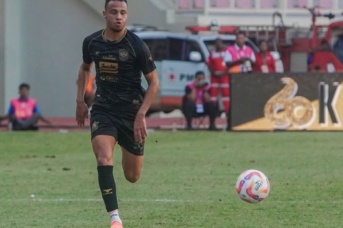 Pemain PSIS Semarang, Sudi Abdallah, saat pertandingan melawan PSBS Biak, Mimtggu (26/1/2025).