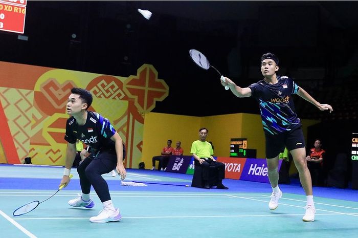 Ganda putra Indonesia, Leo Rolly Carnando/Bagas Maulana, saat tampil pada babak 16 besar Thailand Masters 2025, di Nimibutr Stadium, Bangkok, Thailand, Kamis (30/1/2025).