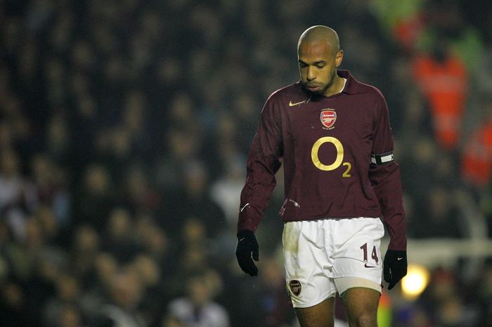 Pada 1 Februari 2006, Thierry Henry menjadi raja gol Arsenal di Liga Inggris tetapi timnya kalah 2-3 dari West Ham United.