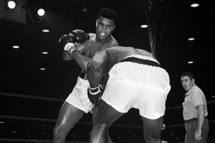 Muhammad Ali pernah meng-KO seorang lawan dalam waktu hanya 1 menit 34 detik di ronde pertama pada 7 Februari 1961.