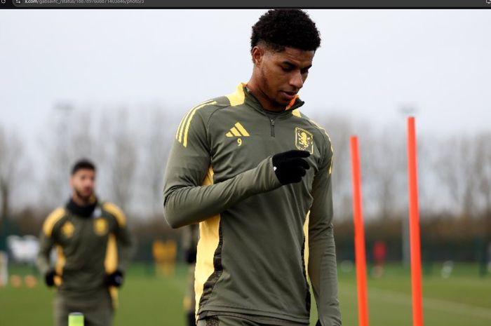 Sebelum pindah ke Aston Villa dari Manchester United, Marcus Rashford ternyata pernah ditolak ramai-ramai oleh pemain Barcelona.