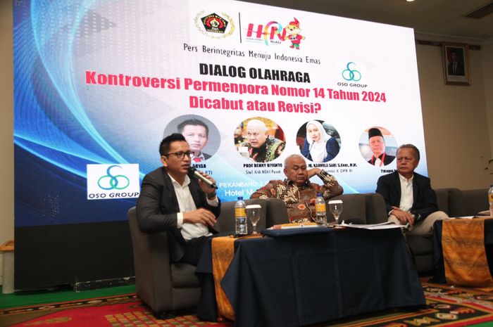 Suasana dialog olahraga dengan tajuk Kontroversi Permenpora Nomor 14 Tahun 2024, Dicabut atau Direvisi?'