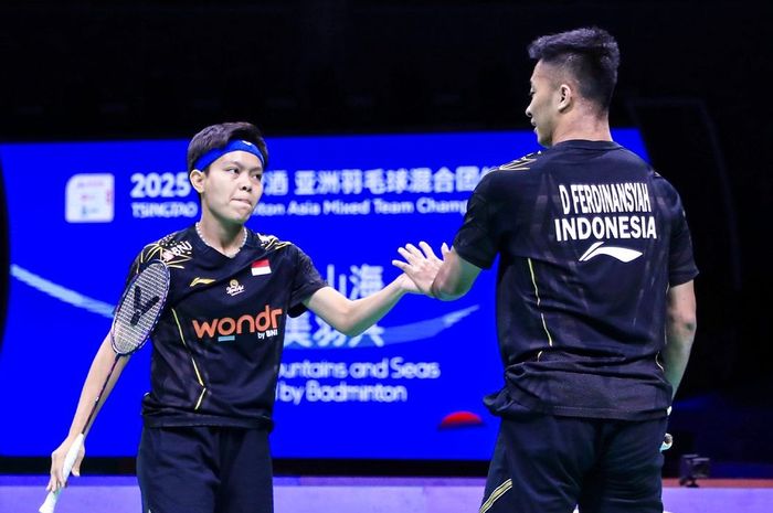 Dejan Ferdinansyah/Siti Fadia Silva Ramadhanti sukses kunci angka pertama untuk Indonesia kala hadapi Taiwan di perempat final Kejuaraan Beregu Campuran Asia 2025.