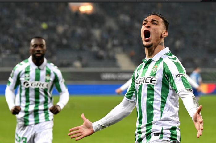 Performa hebat Antony di Real Betis dalam 3 pertandingan membuat Manchester United langsung disodori nota pembelian.