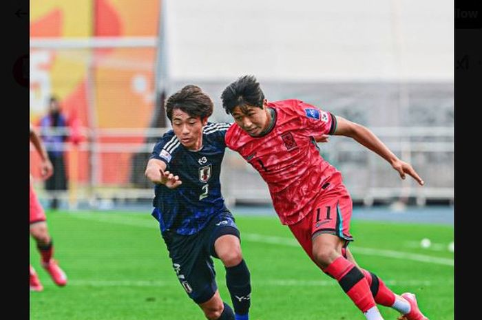 Suasana pertandingan Jepang versus Korea Selatan di Piala Asia U-20 2025.