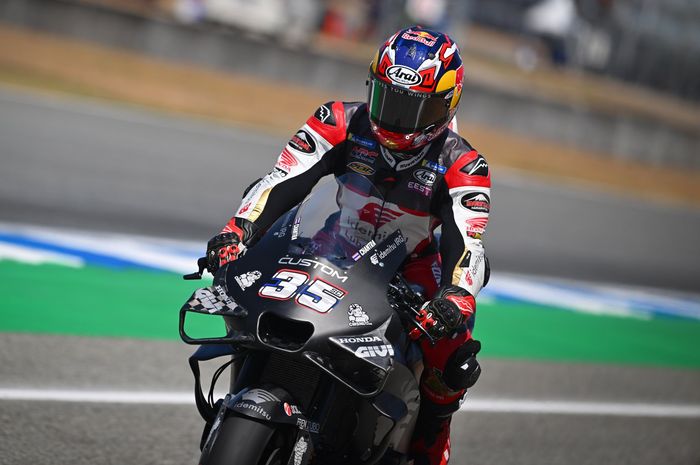 Pembalap rookie MotoGP di tim LCR Honda Idemitsu, Somkiat Chantra, dipastikan absen saat seri keenam di MotoGP Prancis 2025 karena masih pemulihan cedera.