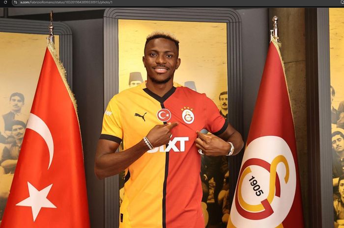 Napoli memasukkan klausul unik dalam kesepakatannya dengan Galatasaray soal transfer Victor Osimhen.