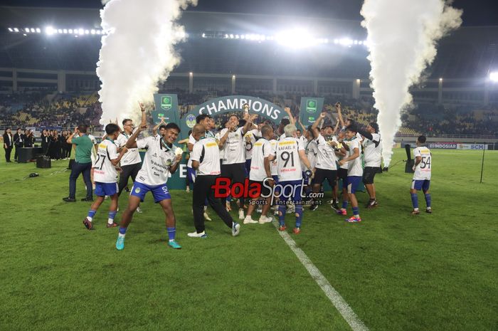 PSIM Yogyakarta membuka opsi berkandang di Stadion Manahan, Solo.