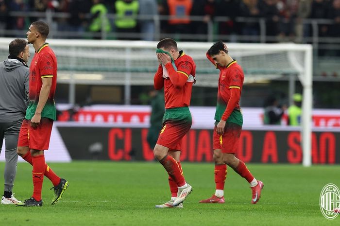 AC Milan semakin jauh dari zona Eropa di klasemen Liga Italia usai dihajar Lazio, sedangkan Como 1907 terkena balas dendam AS Roma.
