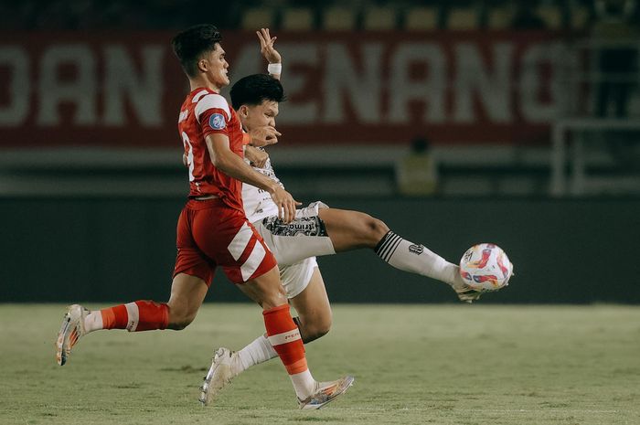 Suasana duel Persis Solo vs Bali United di pekan ke-26 Liga 1 2024/2025 di Stadion Manahan, Solo, Kamis (6/3/2025) malam WIB.