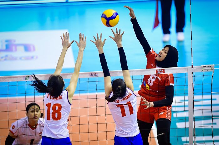 Opposite timnas voli Indonesia, Megawati Hangestri Pertiwi saat menghadapi Vietnam pada SEA V League 2024