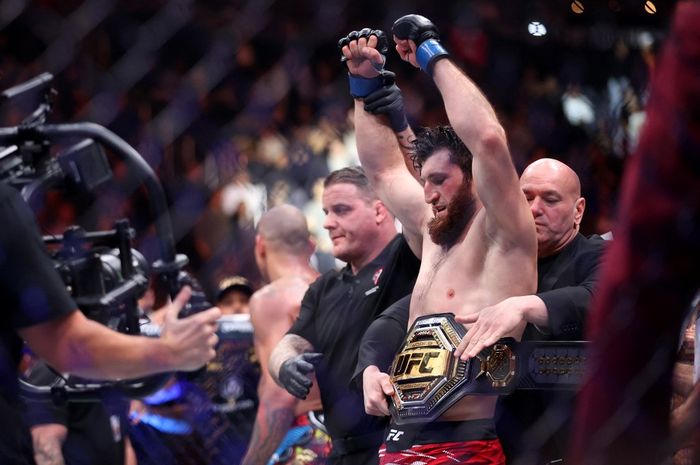 Lama kekuasaan Magomed Ankalaev di kelas berat ringan UFC coba diramal oleh pelatih Islam Makhachev, Javier Mendez.