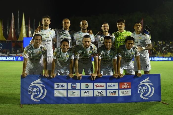 Skuad Persib Bandung saat melawan Semen Padang, Senin (10/3/2025).