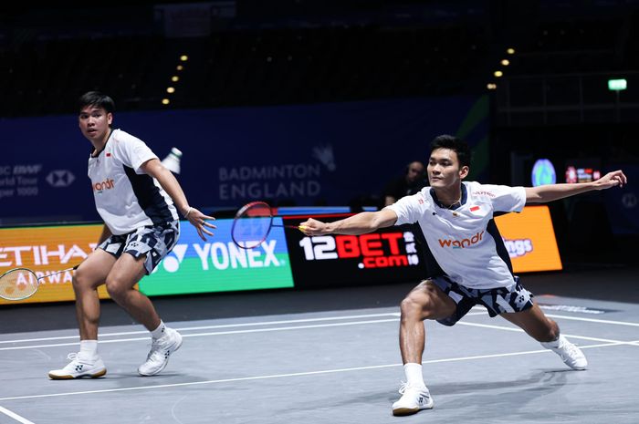 Ganda putra Indonesia, Daniel Marthin dan Muhammad Shohibul Fikri, saat tampil pada babak pertama All England Open 2025 di Birmingham, Inggris, 11 Maret 2025.