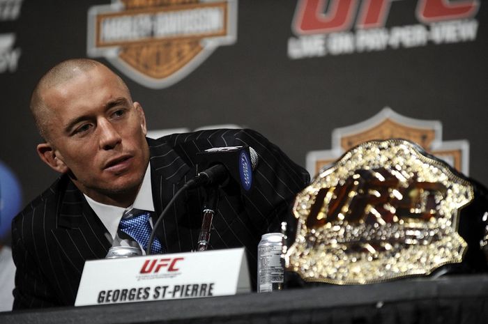Jagoan idola Khabib Nurmagomedov, Georges St-Pierre, pernah dibuat khawatir oleh kemampuan bertinju lawannya dalam pertarungan UFC yang digelar pada 16 Maret 2013 di Montreal.