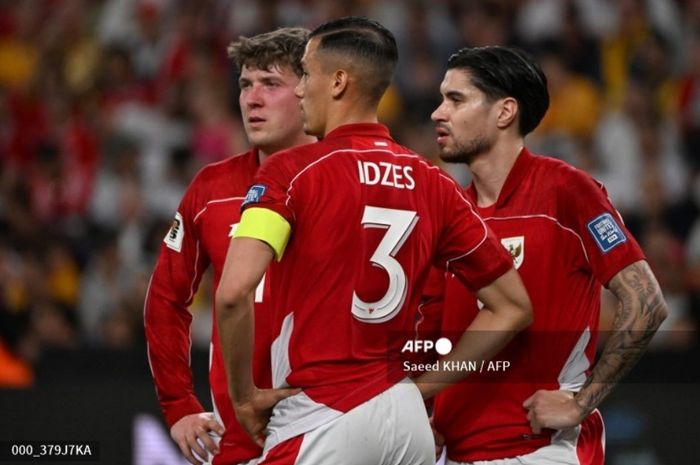 Ole Romeny, Jay Idzes, dan Kevin Diks saat memperkuat Timnas Indonesia di laga kontra Australia.