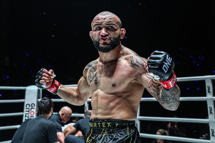 John Lineker, mantan juara kelas bantam MMA ONE Championship, yang akan melakukan debut dalam kickboxing di ONE 172, Minggu (23/3/2025).