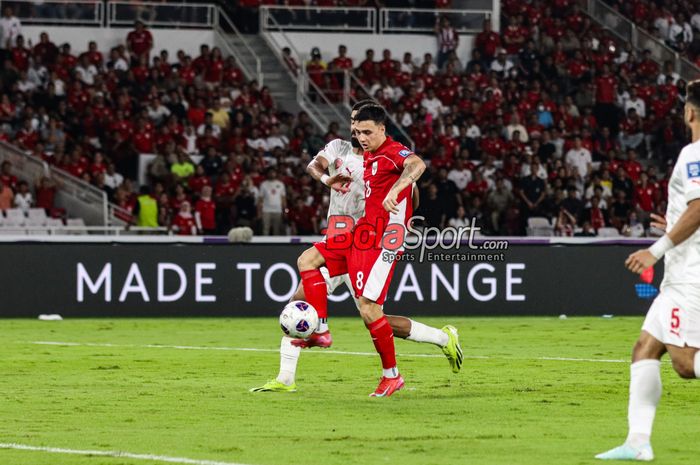 Eliano Reijnders (kanan) mengakui impian masa kecilnya bersama bintang AC Milan Tijjani Reijnders akhirnya bisa terwujud saat memperkuat Timnas Indonesia.