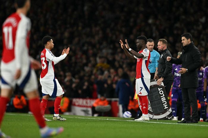 Bukayo Saka masuk menggantikan Ethan Nwaneri setelah absen membela Arsenal selama 3 bulan karena cedera hamstring, Selasa (1/4/2025) di Emirates Stadium.