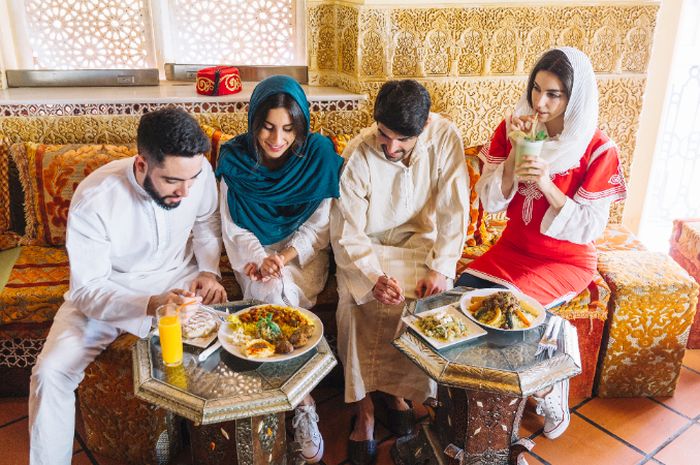 Ilustrasi kumpul keluarga 