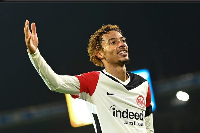 Penjualan Hugo Ekitike ke Liverpool membuat Eintracht Frankfurt menjadi klub spesialis penjual striker.