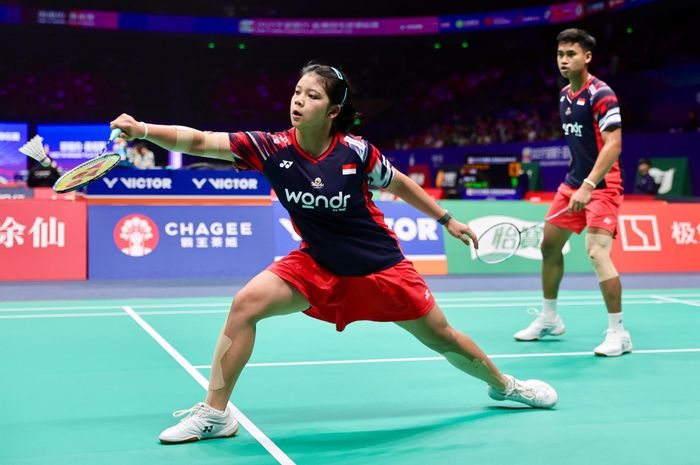 Ganda campuran Indonesia, Felisha Alberta Nathaniel Pasaribu dan Jafar Hidayatullah nyaris meredam kengerian pasangan nomor satu Jepang, Hiroki Midorikawa/Natsu Saito di semifinal Kejuaraan Asia 2025.