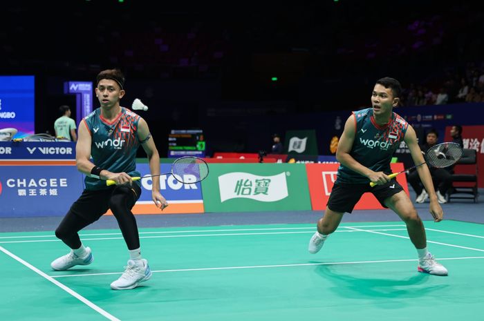 Fajar Alfian/Muhammad Rian Ardianto sukses pastikan tempat ke perempat final Thailand Open 2025.