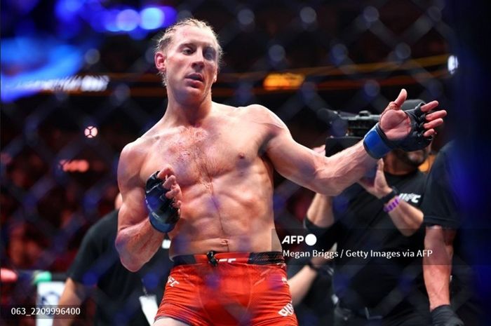 Paddy Pimblett menggoda Conor McGregor usai menangi duel UFC 314