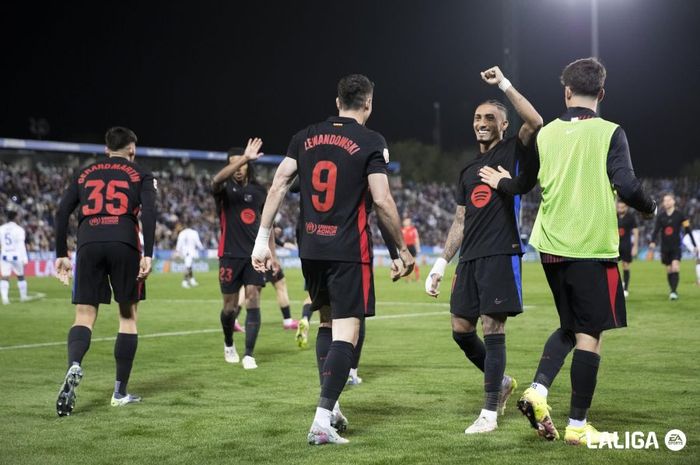 Barcelona semakin mantap di puncak klasemen Liga Spanyol 2024-2025 dengan 2 rekor unik dan meninggalkan Real Madrid 7 poin.