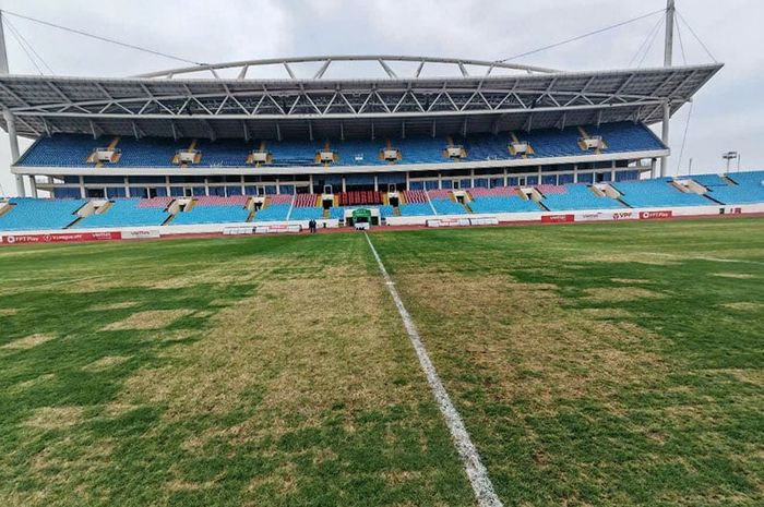 Markas Timnas Vietnam yakni Stadion My Dinh, Hanoi, tampak mengalami kerusakan parah.