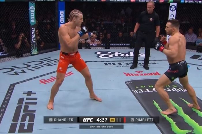 Petarung kelas ringan UFC, Paddy Pimblett tampil dominan atas Michael Chandler dalam hasil UFC 314 di Kaseya Center, Miami, Florida, Amerika Serikat, Minggu (13/4/2025).