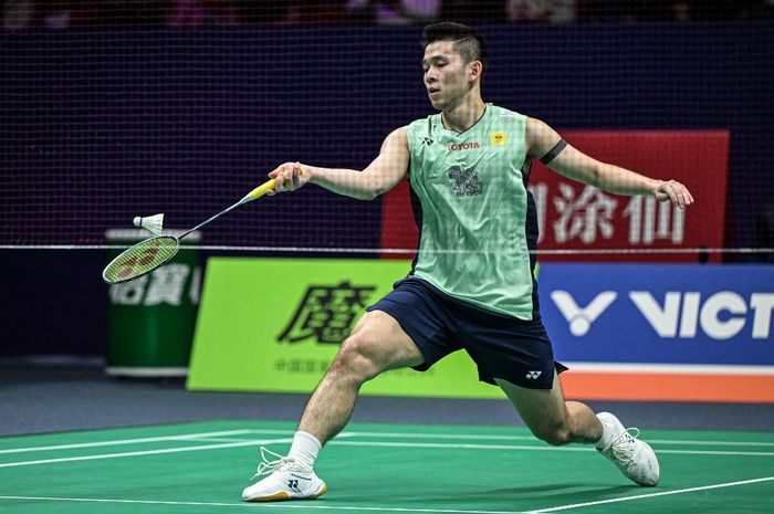 Pebulu tangkis tunggal putra Thailand, Kunlavut Vitidsarn, pada final Kejuaraan Asia 2025 di Ningbo Olympic Sports Center, China, Minggu (13/4/2025).