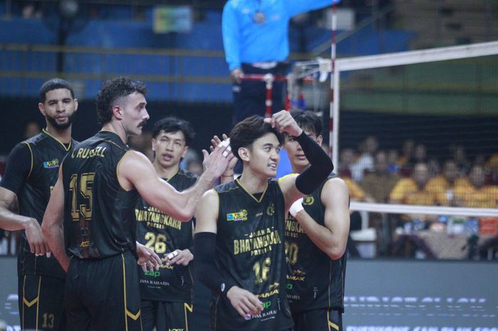 Jakarta Bhayangkara Presisi pada laga perdana final four Proliga 2025 di GOR Jayabaya, Kediri, Kamis (17/4/2025).