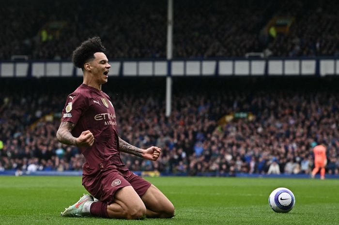 Gol pemuda 20 tahun, Nico O'Reilly, berjasa selamatkan Man City dari pertandingan lesu darah dengan mengalahkan Everton di Goodison Park (19/4/2025).