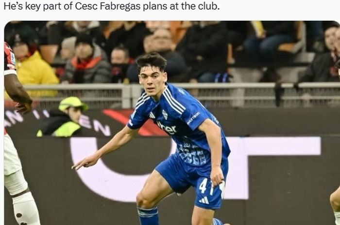 Pemain muda Como yang dipinjam dari Barcelona, Alex Valle.