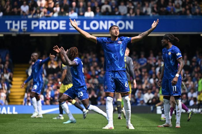 Chelsea memanaskan persaingan lima besar dan tiket kelolosan ke Liga Champions musim depan usai menang 1-0 atas Everton.